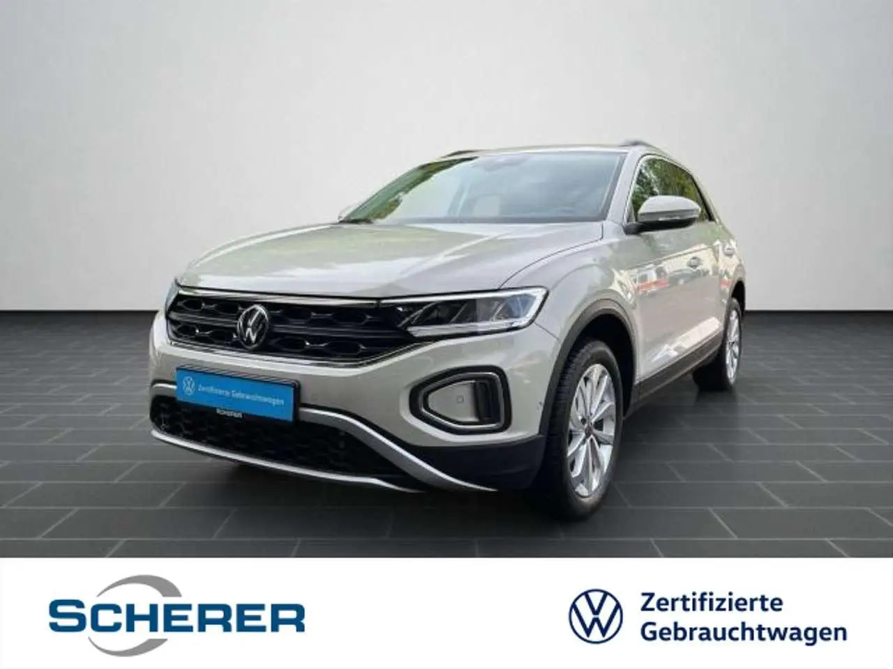 Photo 1 : Volkswagen T-roc 2023 Petrol