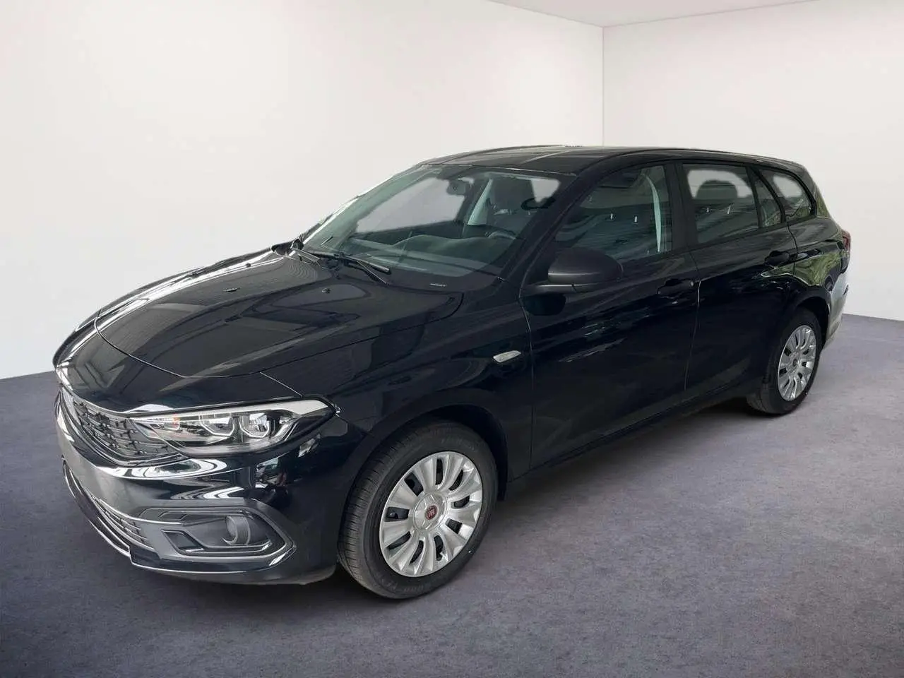 Photo 1 : Fiat Tipo 2024 Petrol