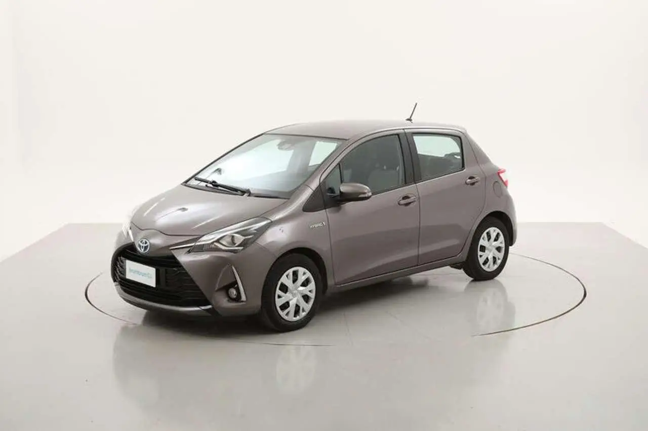 Photo 1 : Toyota Yaris 2019 Hybrid