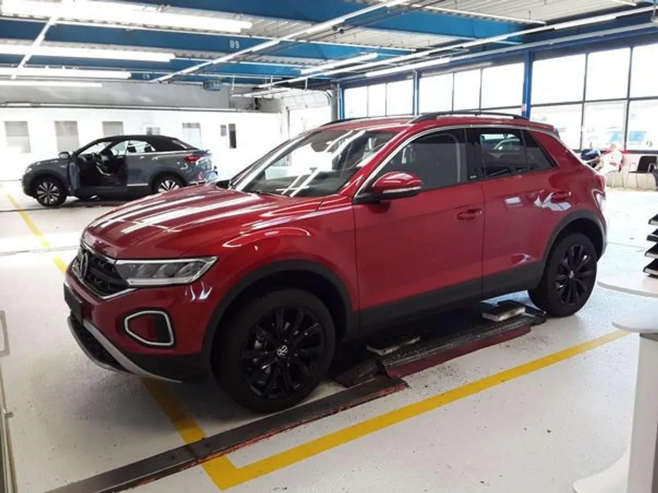 Photo 1 : Volkswagen T-roc 2024 Petrol