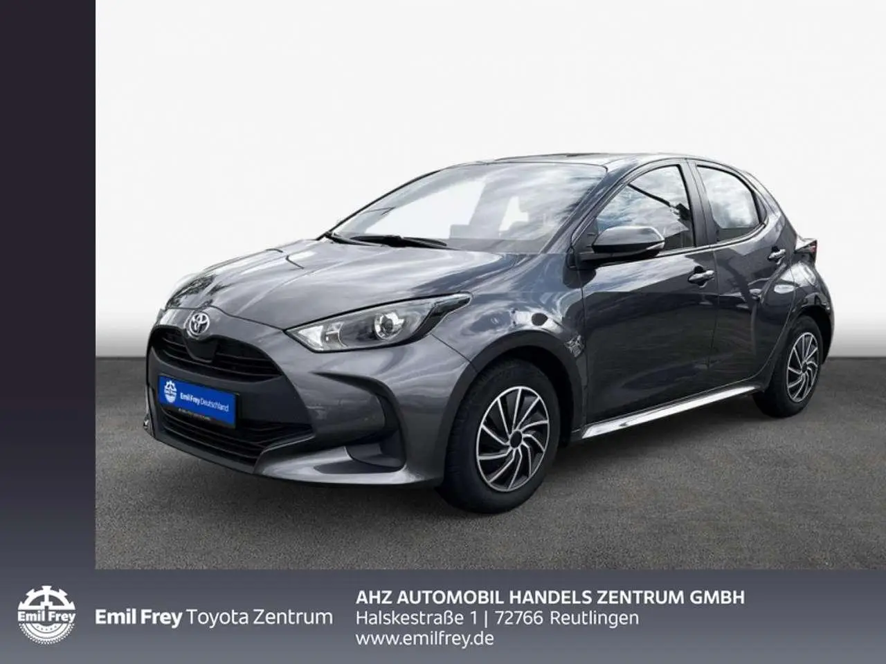 Photo 1 : Toyota Yaris 2021 Petrol