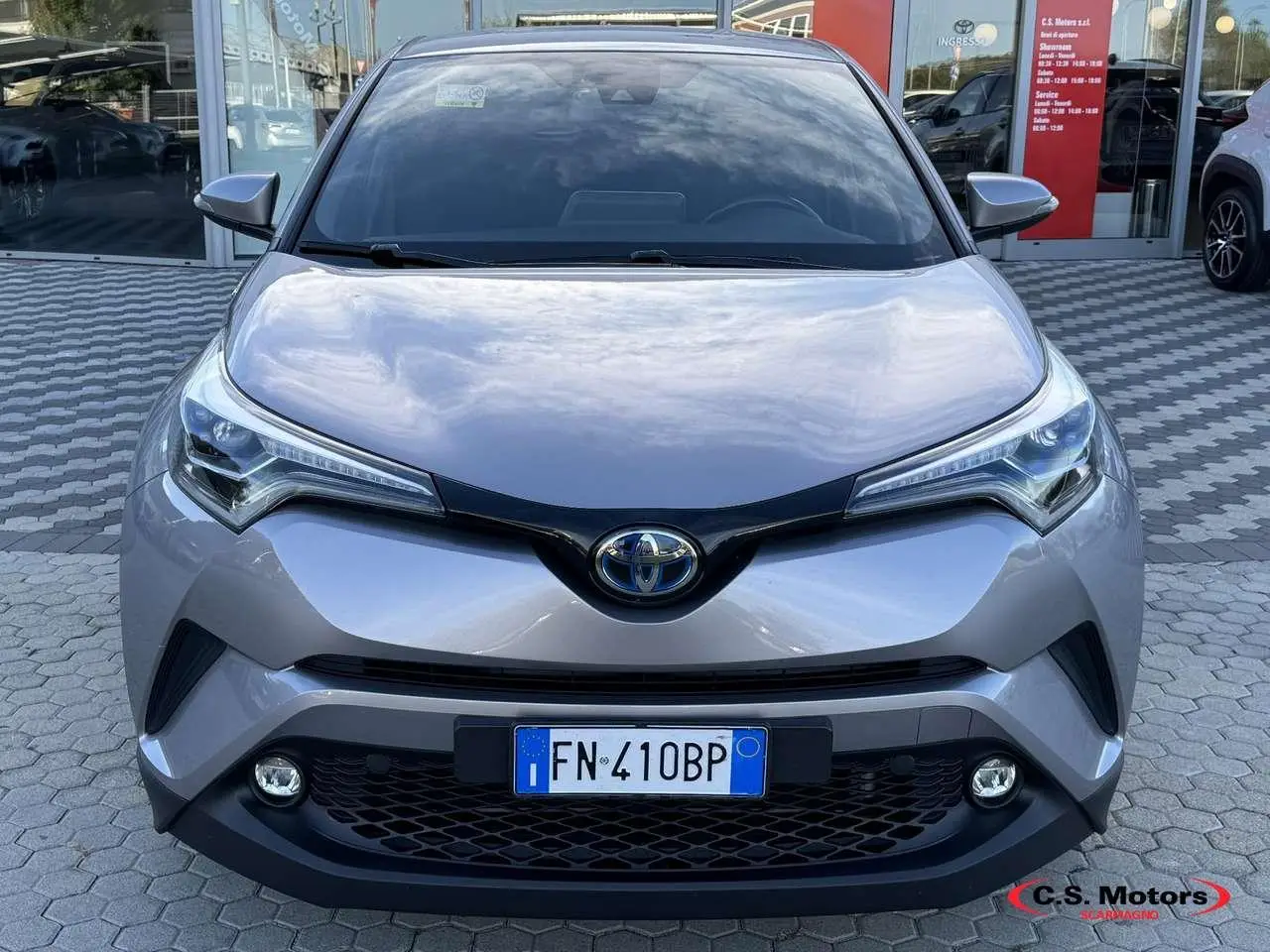 Photo 1 : Toyota C-hr 2018 Hybrid