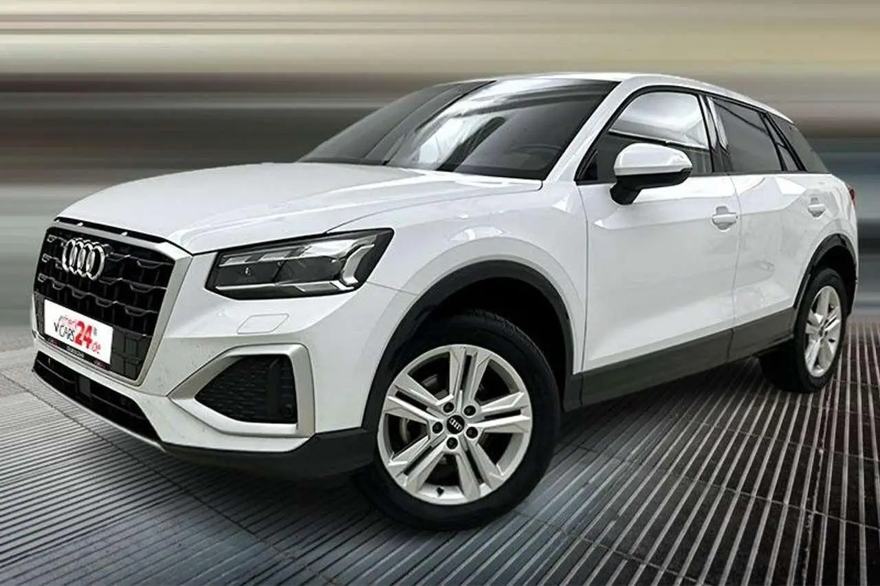 Photo 1 : Audi Q2 2024 Essence