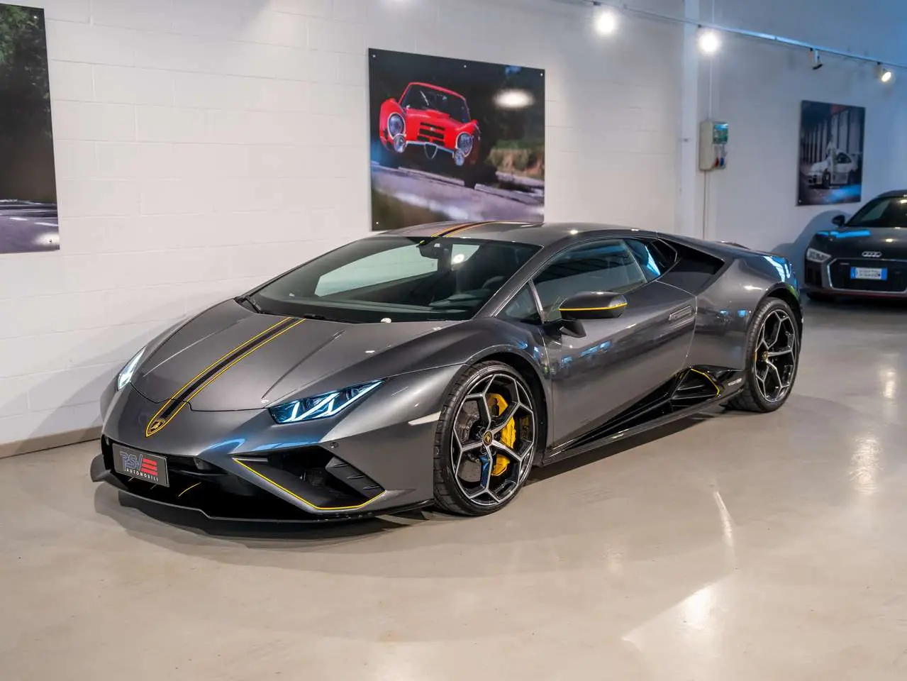 Photo 1 : Lamborghini Huracan 2022 Petrol