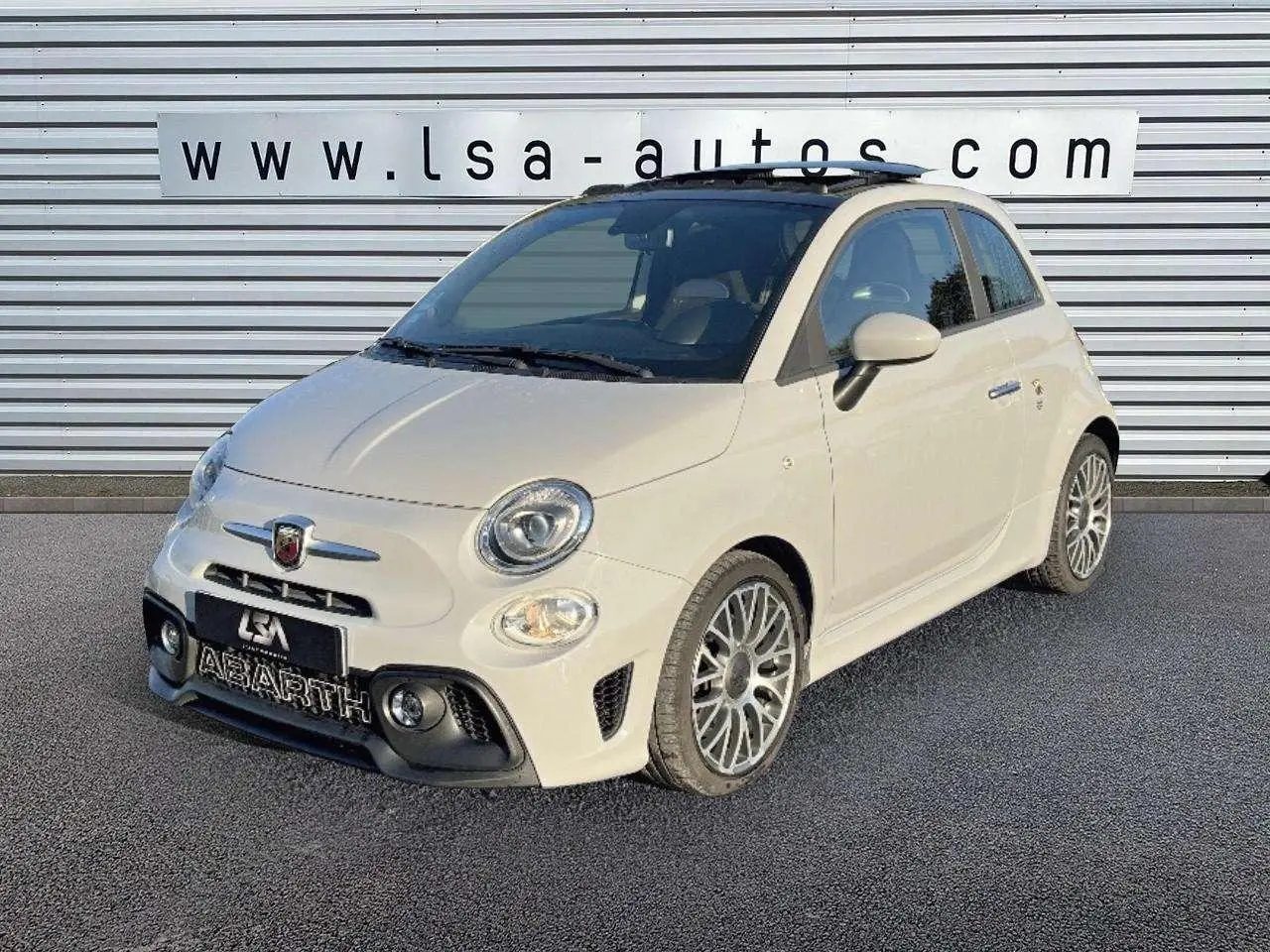 Photo 1 : Abarth 595 2019 Essence