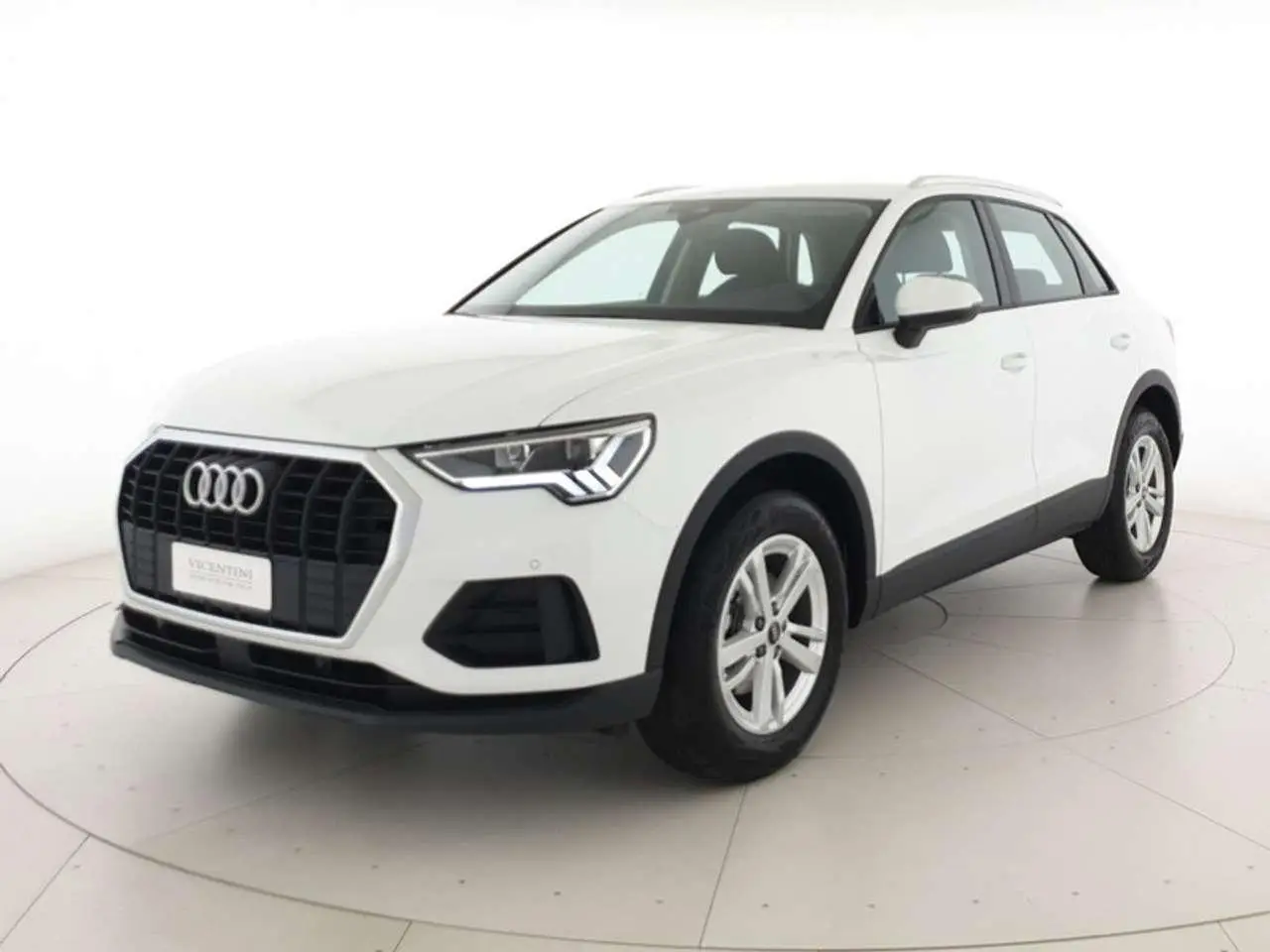 Photo 1 : Audi Q3 2024 Diesel