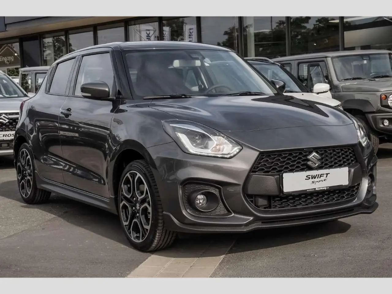 Photo 1 : Suzuki Swift 2023 Petrol