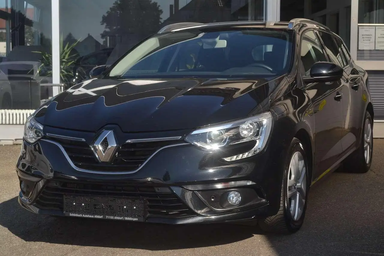 Photo 1 : Renault Megane 2019 Essence