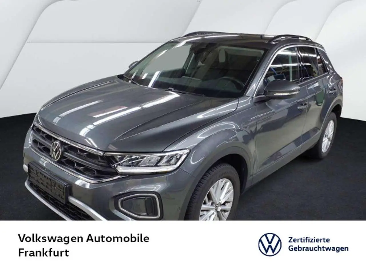 Photo 1 : Volkswagen T-roc 2023 Essence