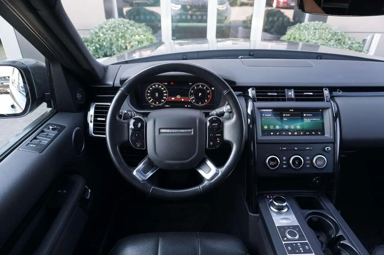 Photo 1 : Land Rover Discovery 2019 Petrol