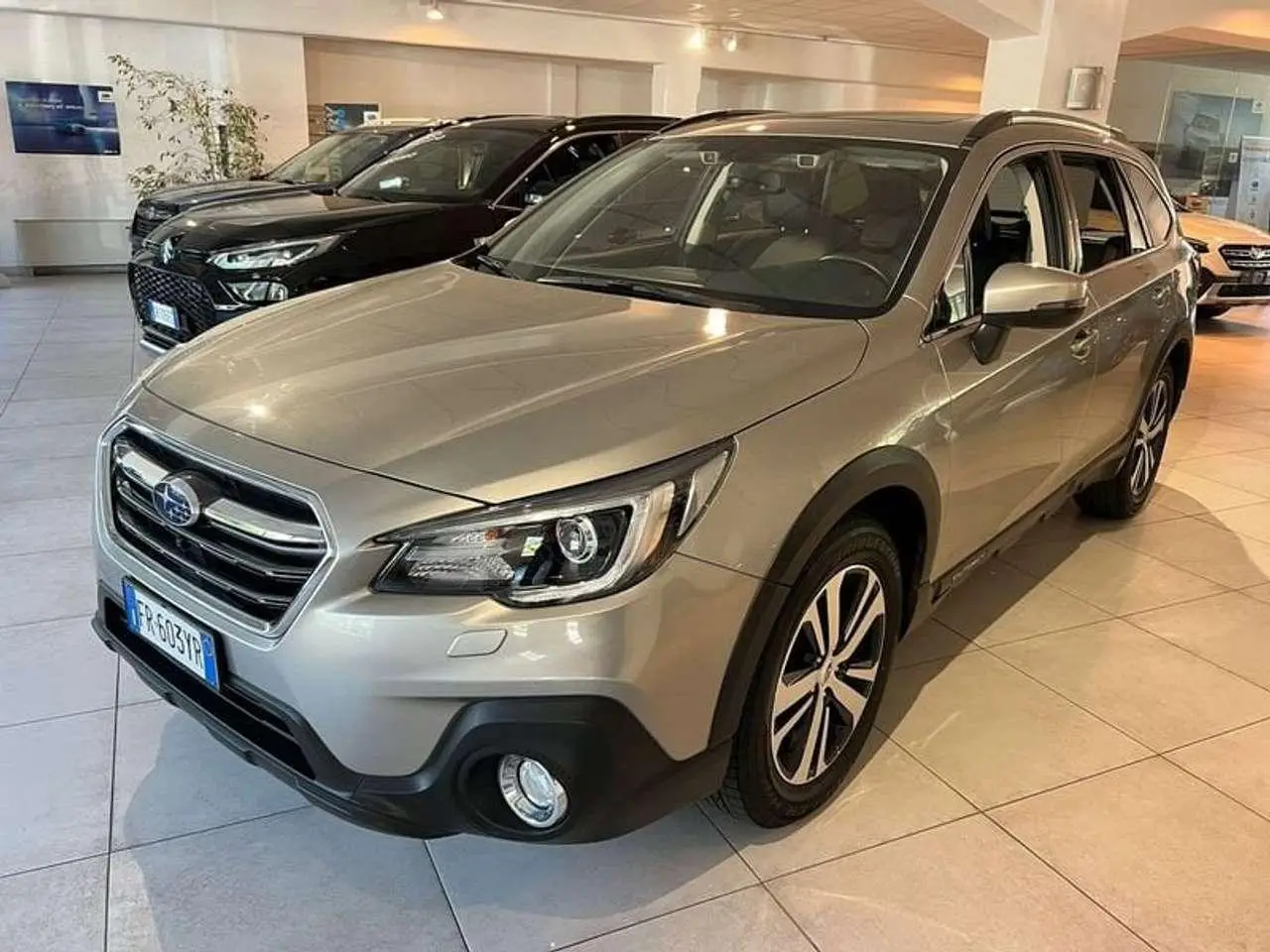 Photo 1 : Subaru Outback 2019 Petrol