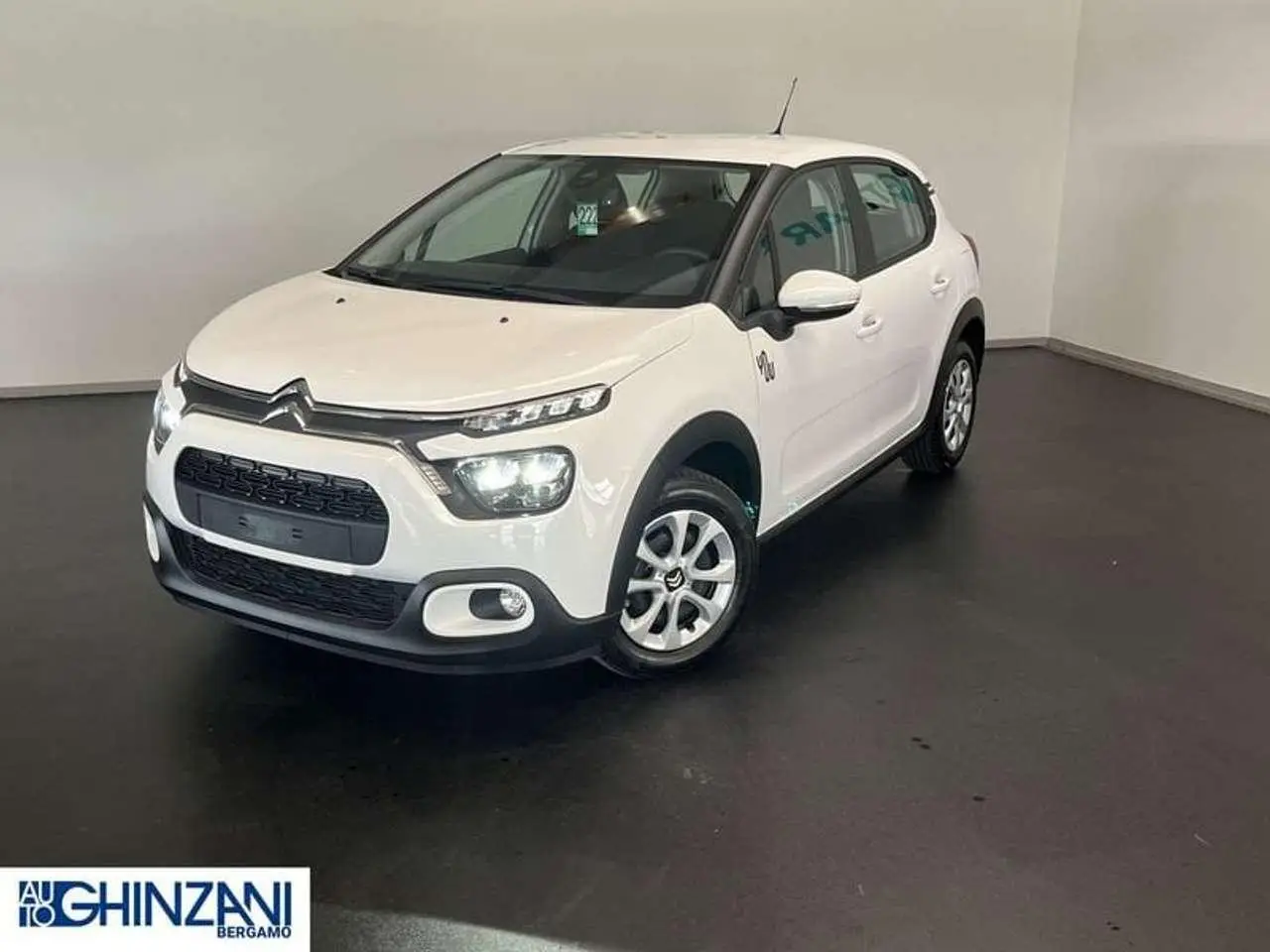 Photo 1 : Citroen C3 2024 Petrol