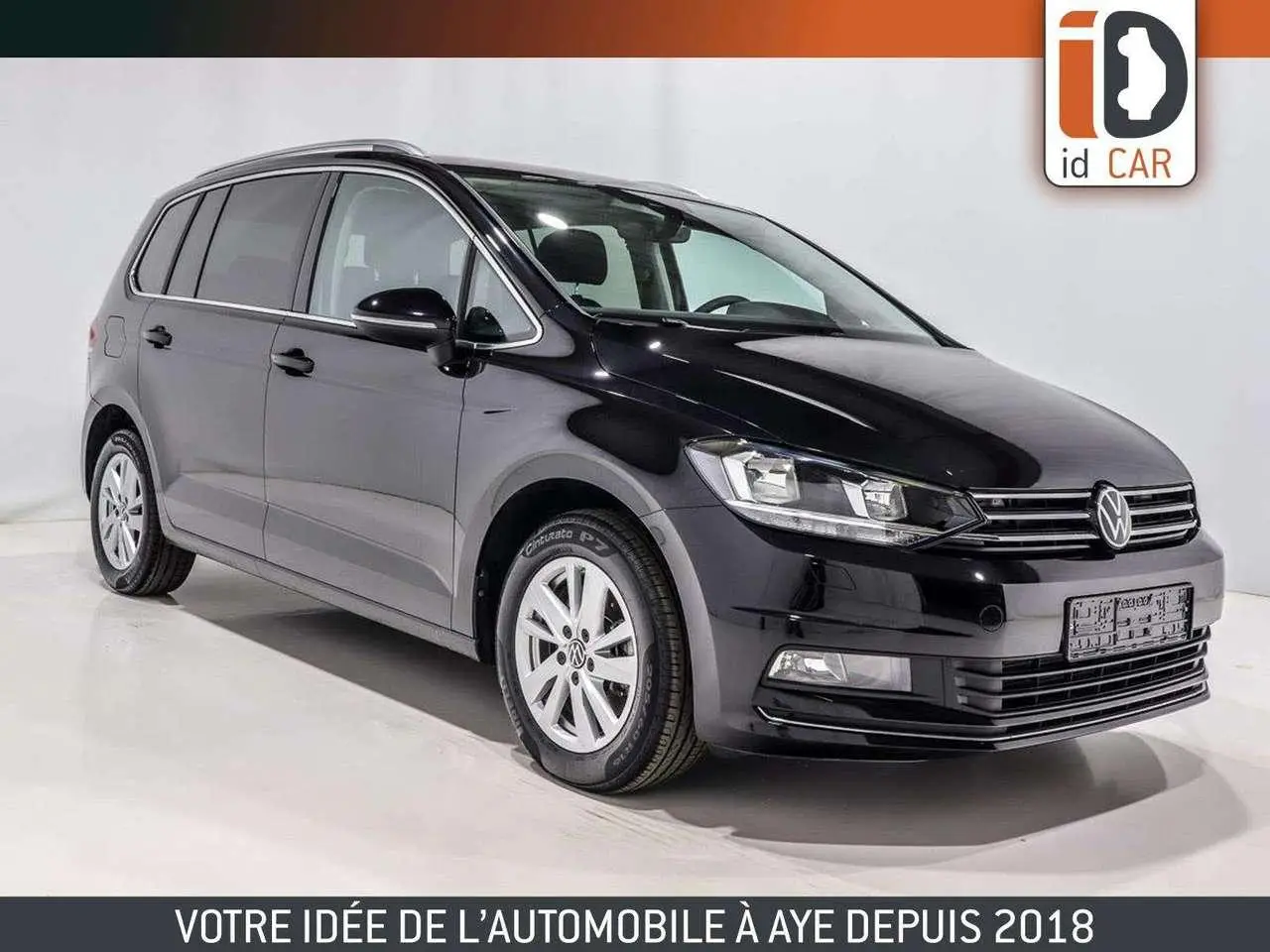 Photo 1 : Volkswagen Touran 2023 Essence