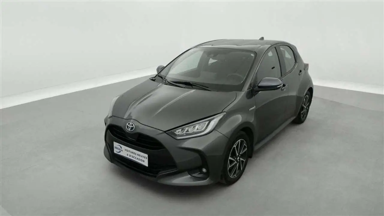 Photo 1 : Toyota Yaris 2021 Essence