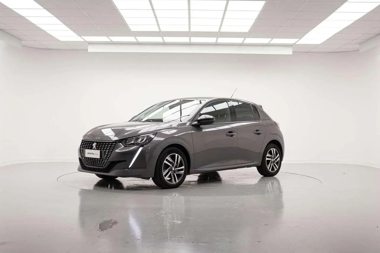 Photo 1 : Peugeot 208 2022 Diesel