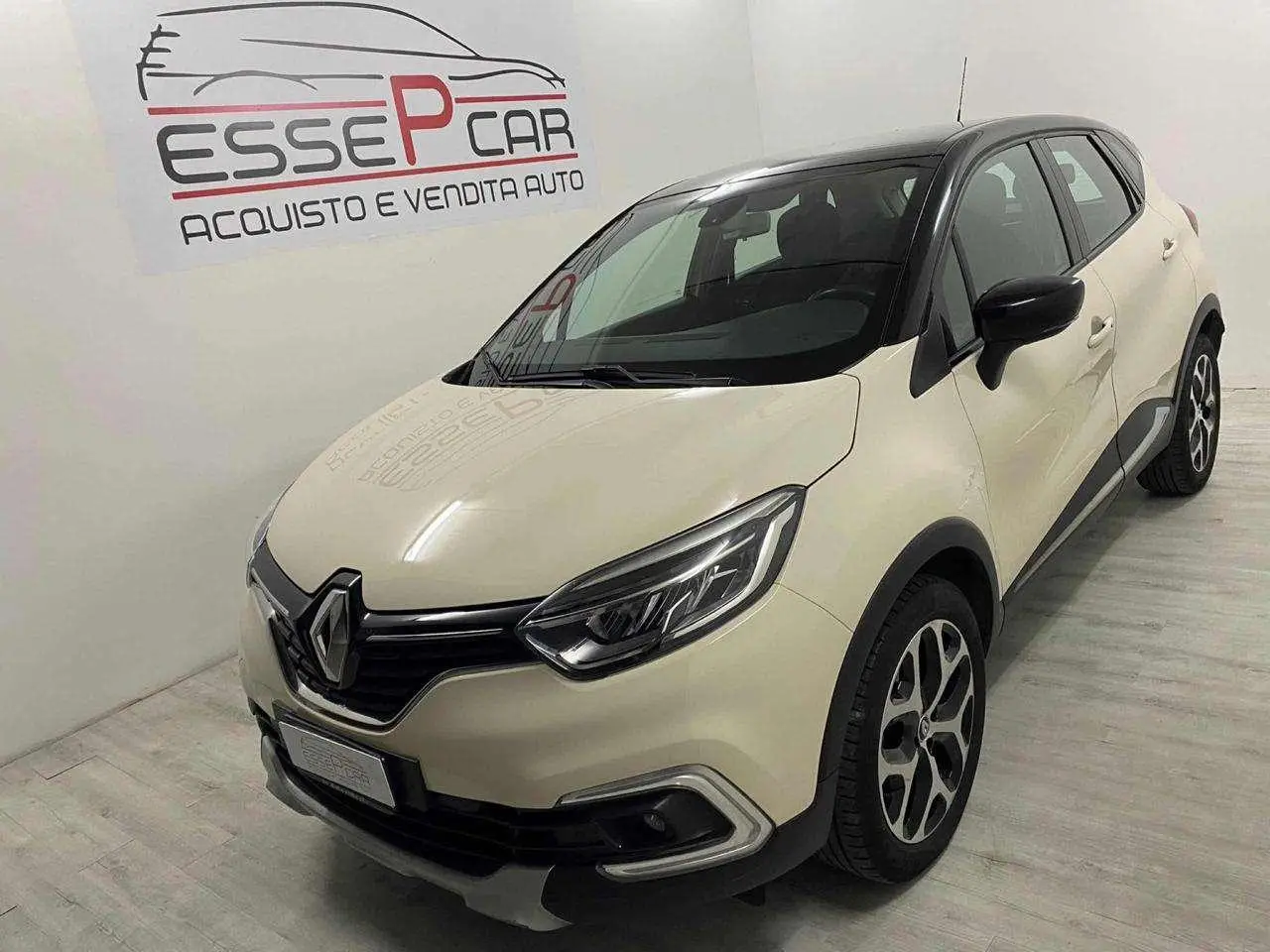 Photo 1 : Renault Captur 2017 Diesel