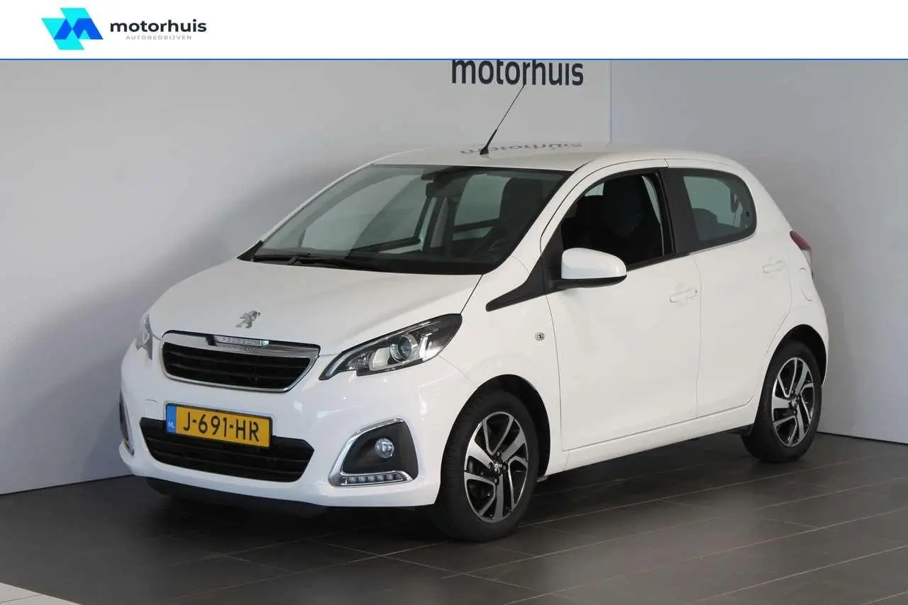 Photo 1 : Peugeot 108 2020 Petrol