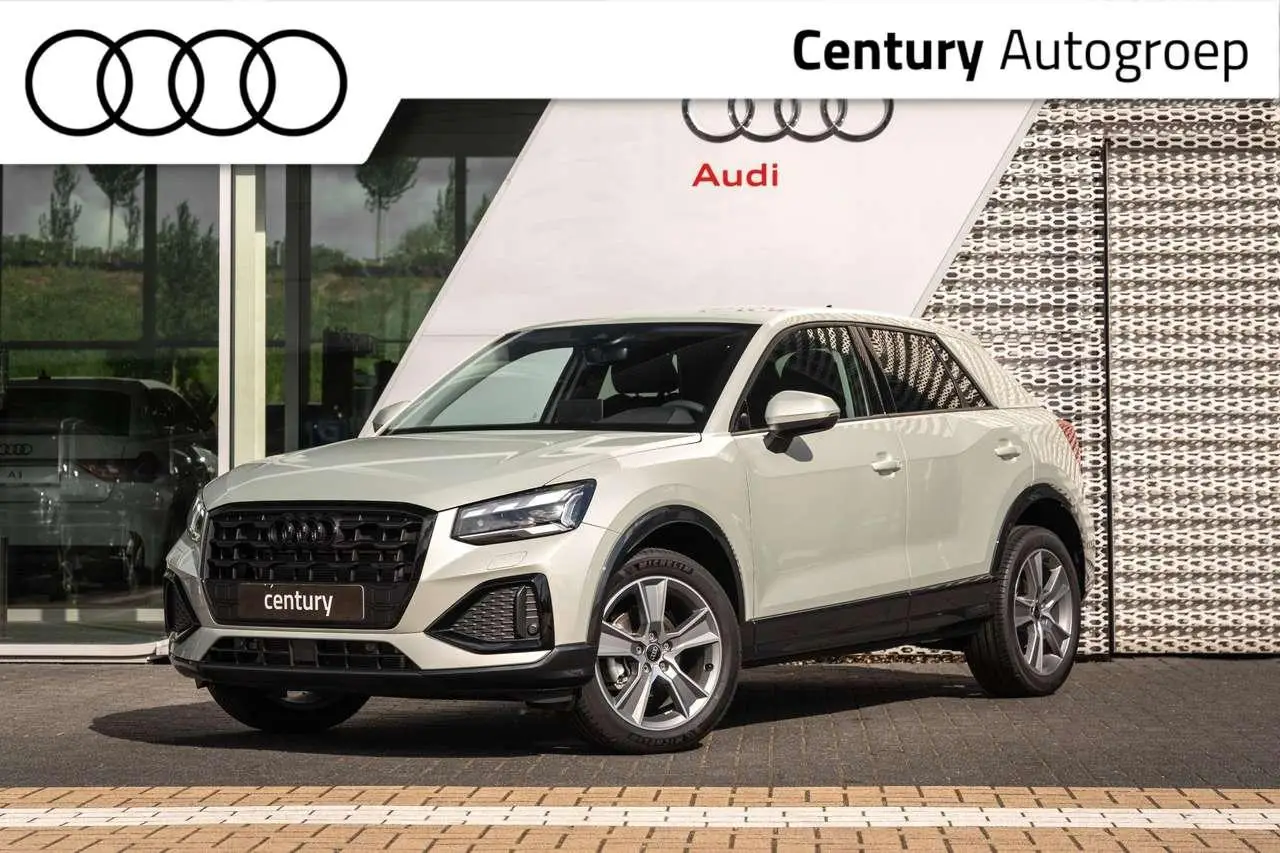 Photo 1 : Audi Q2 2024 Essence