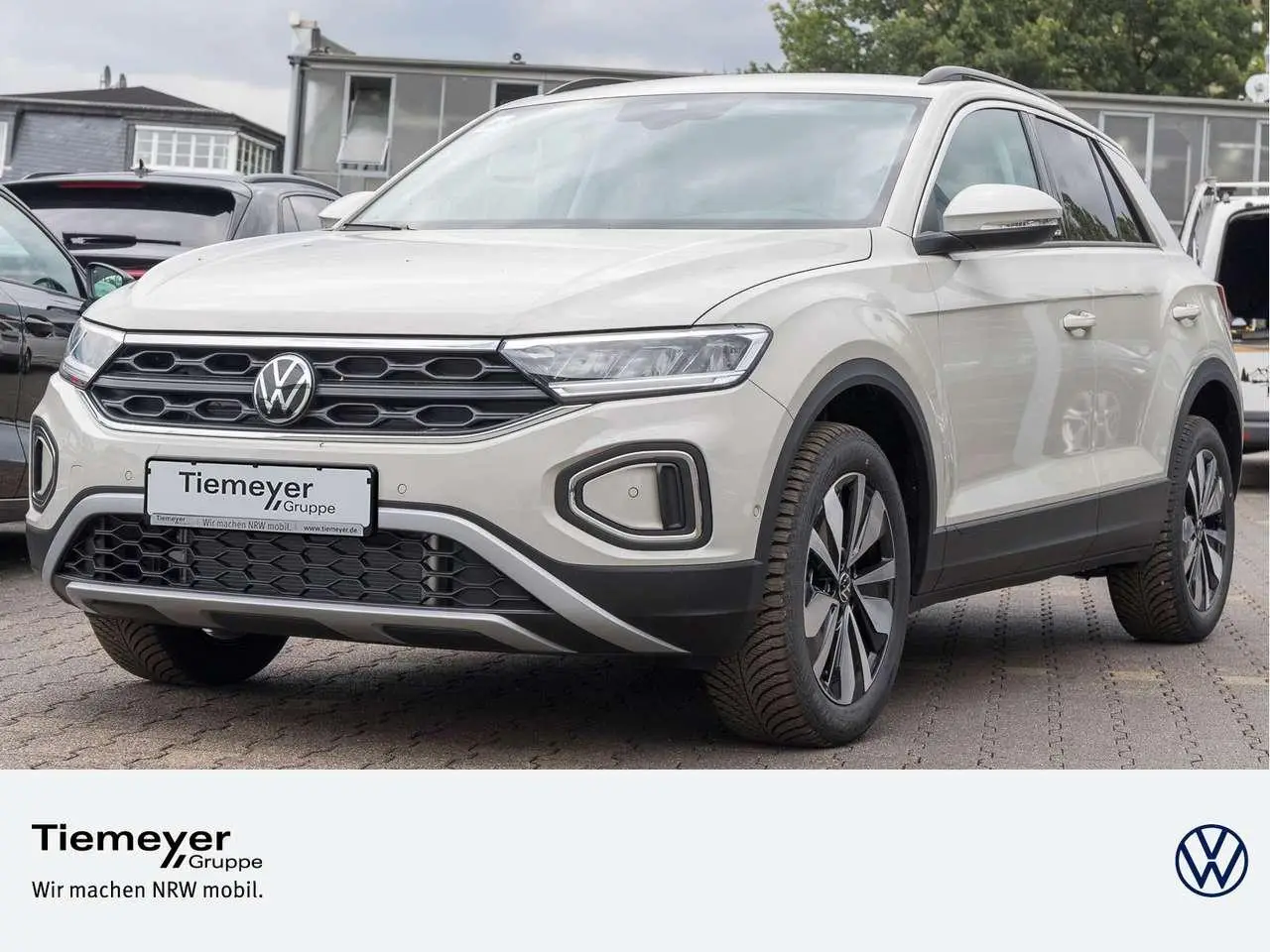 Photo 1 : Volkswagen T-roc 2024 Essence