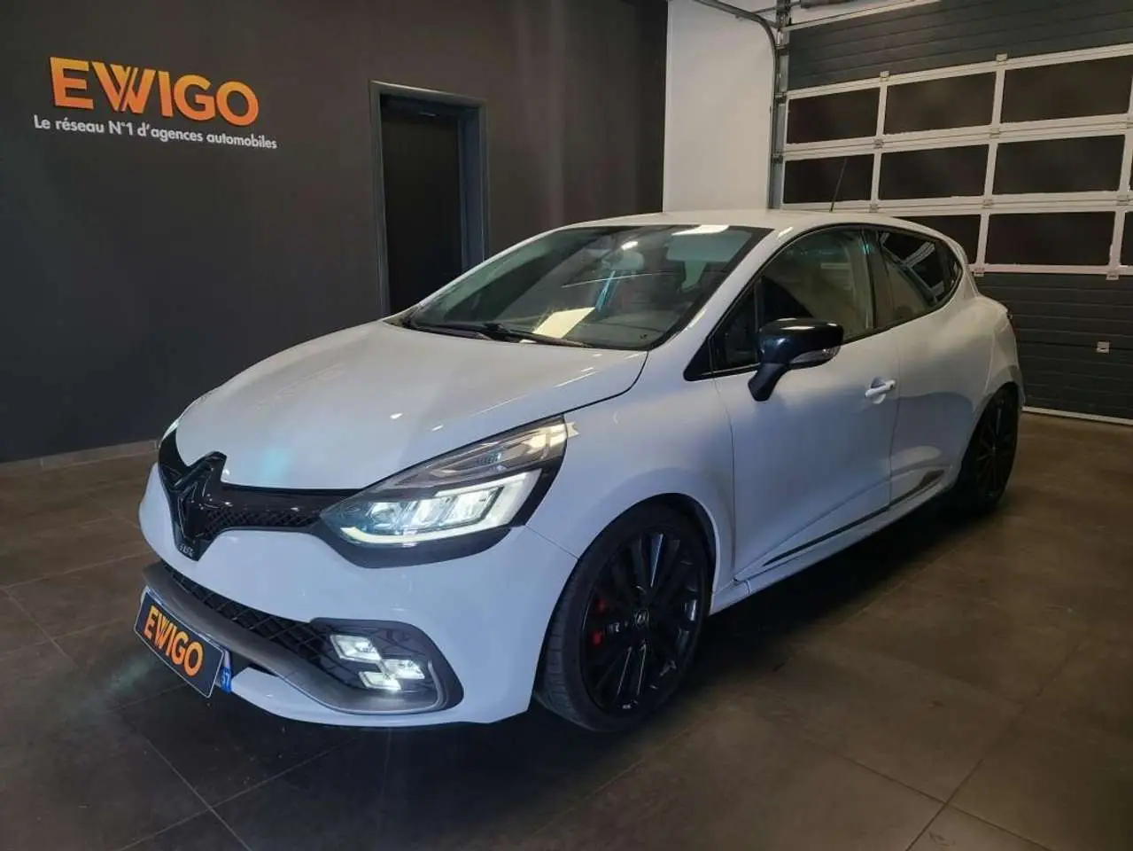 Photo 1 : Renault Clio 2017 Petrol