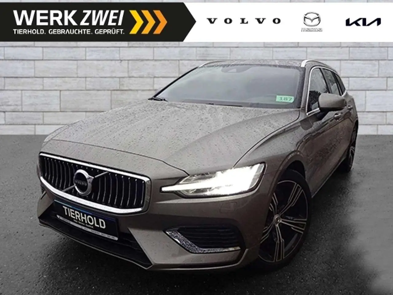 Photo 1 : Volvo V60 2019 Hybride