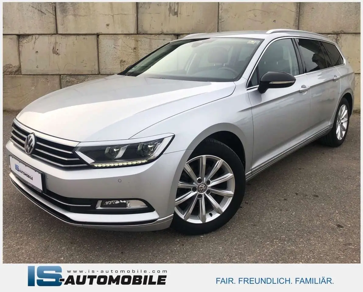 Photo 1 : Volkswagen Passat 2018 Diesel