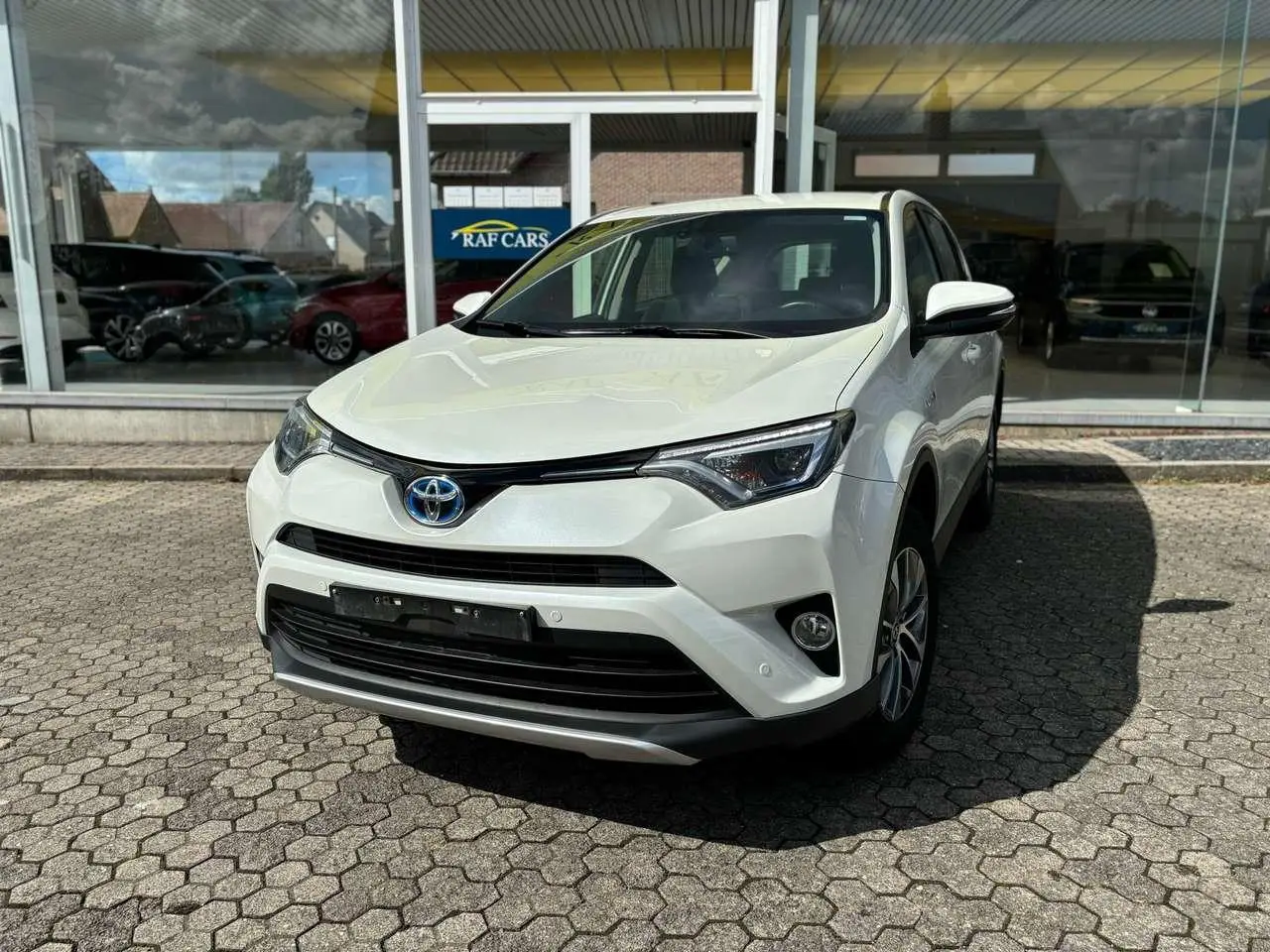 Photo 1 : Toyota Rav4 2016 Hybrid