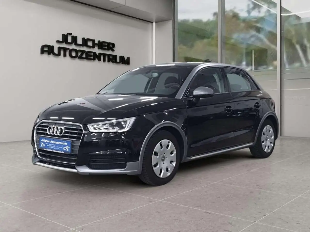 Photo 1 : Audi A1 2018 Petrol