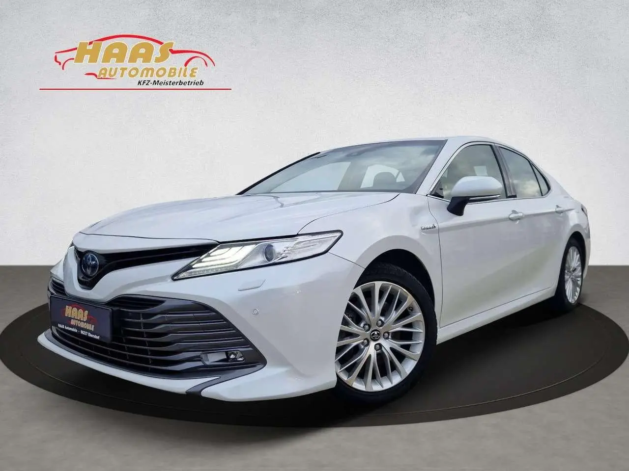 Photo 1 : Toyota Camry 2019 Hybrid