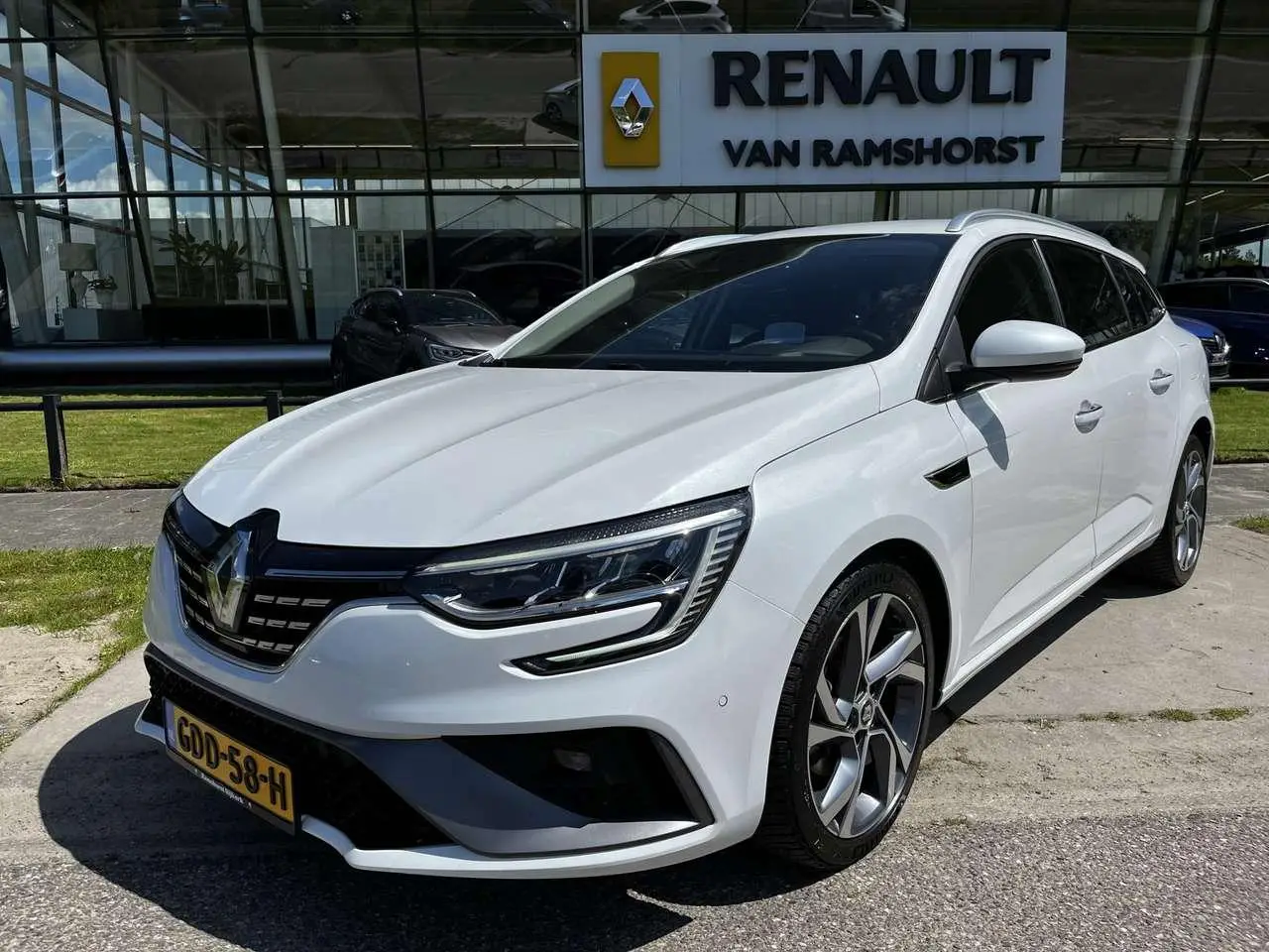 Photo 1 : Renault Megane 2020 Hybride