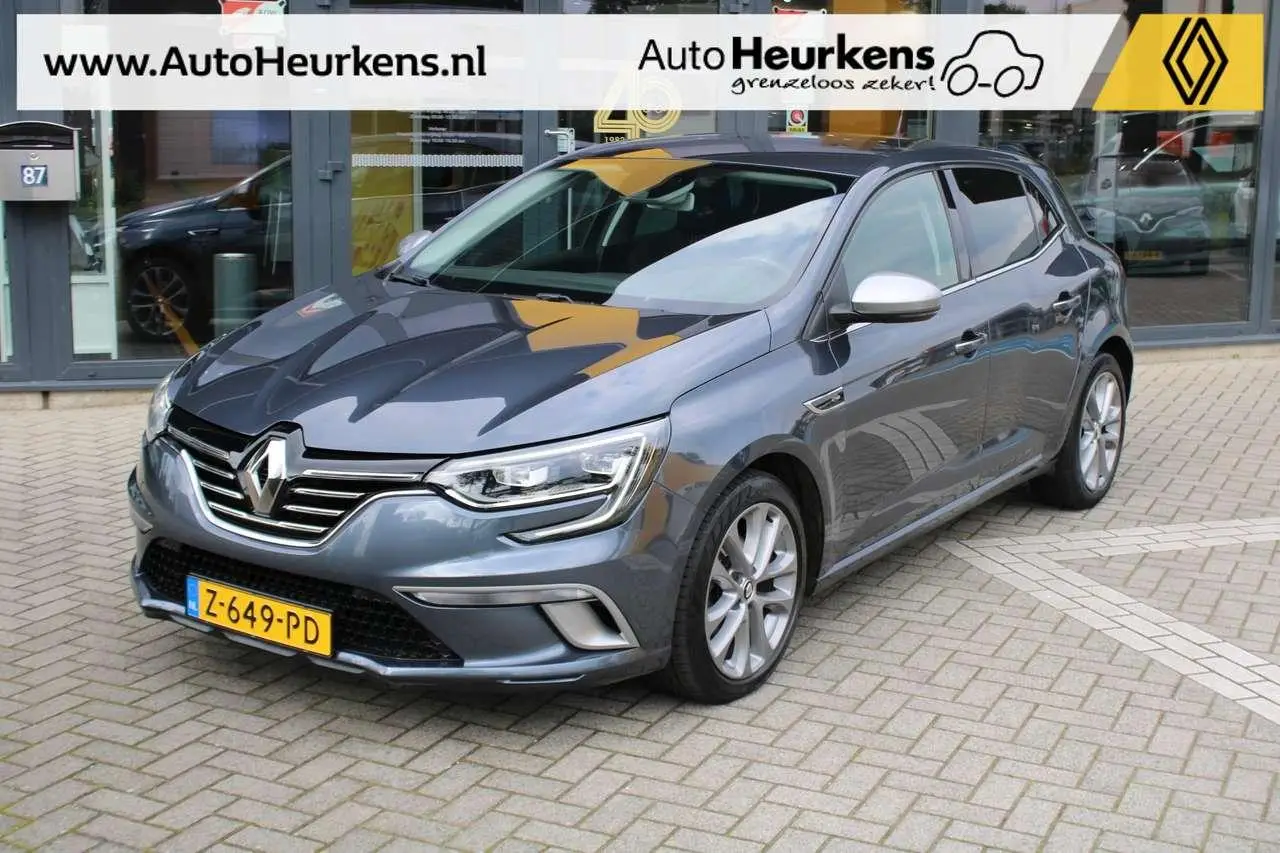 Photo 1 : Renault Megane 2018 Petrol