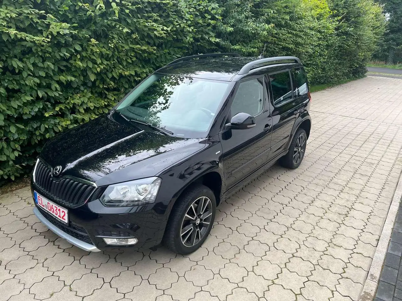 Photo 1 : Skoda Yeti 2017 Petrol