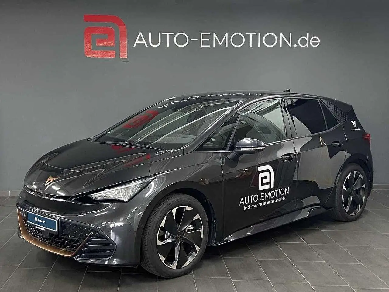 Photo 1 : Cupra Born 2023 Électrique