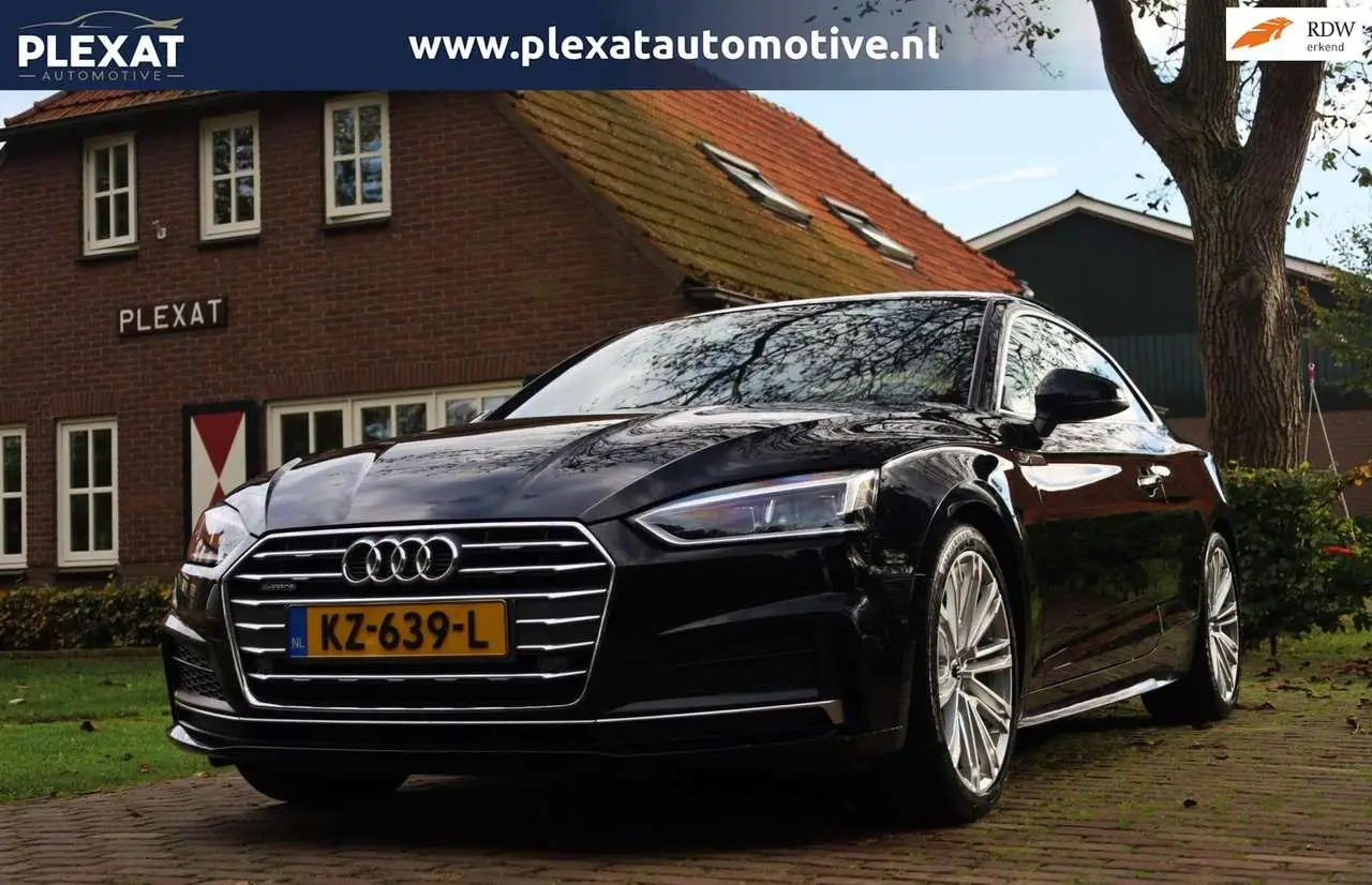 Photo 1 : Audi A5 2017 Petrol