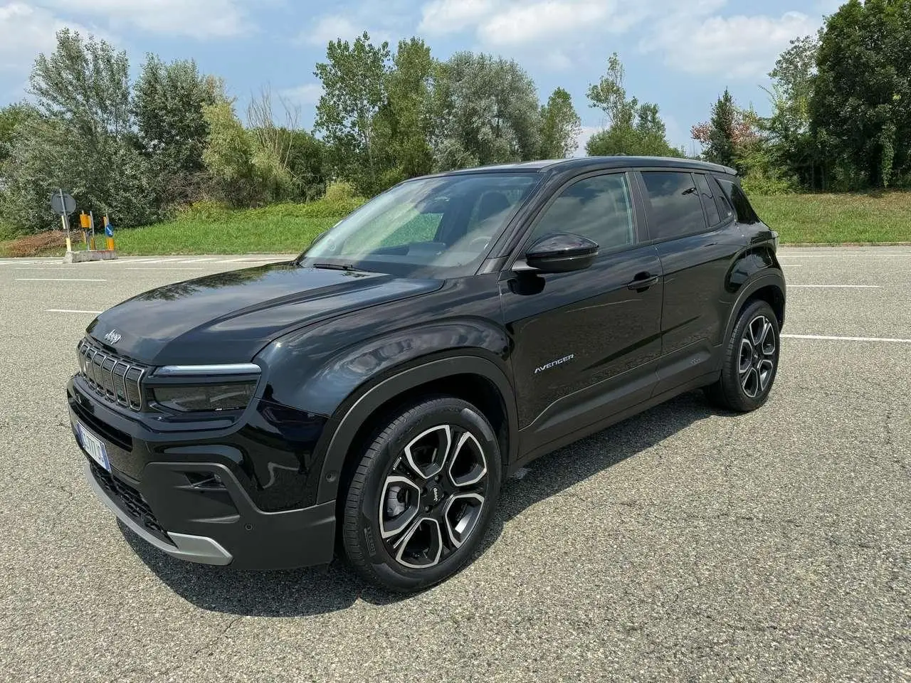 Photo 1 : Jeep Avenger 2024 Électrique