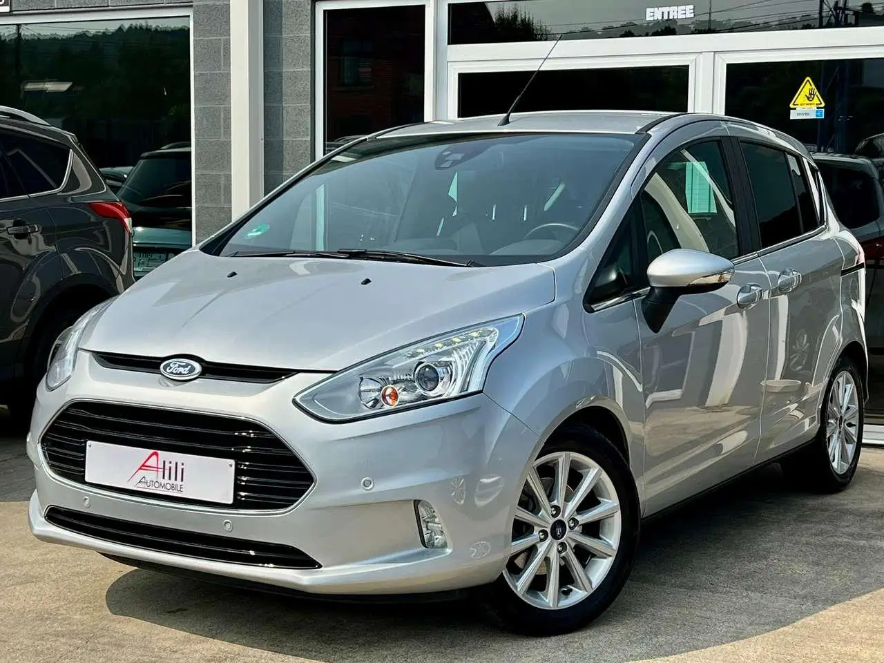 Photo 1 : Ford B-max 2017 Essence