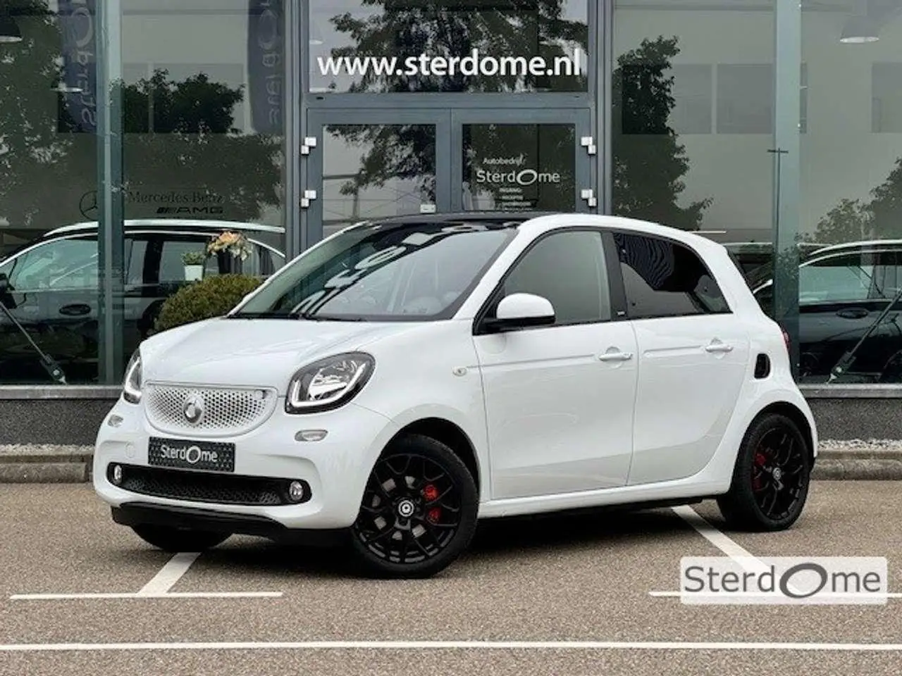 Photo 1 : Smart Forfour 2017 Petrol