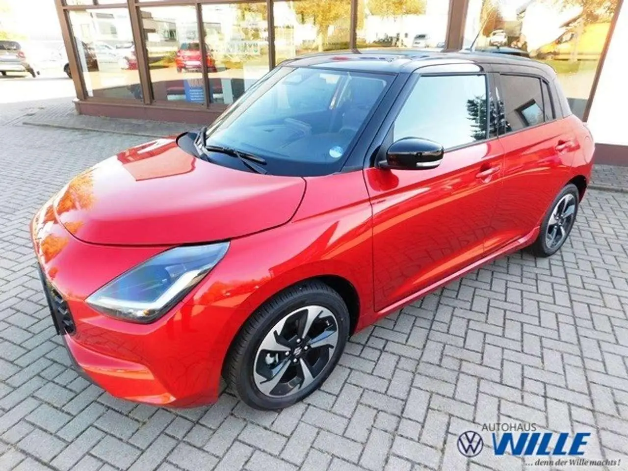 Photo 1 : Suzuki Swift 2024 Petrol