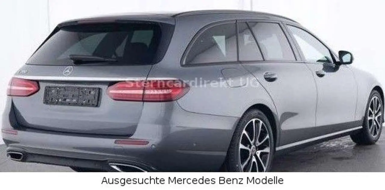 Photo 1 : Mercedes-benz Classe E 2023 Essence