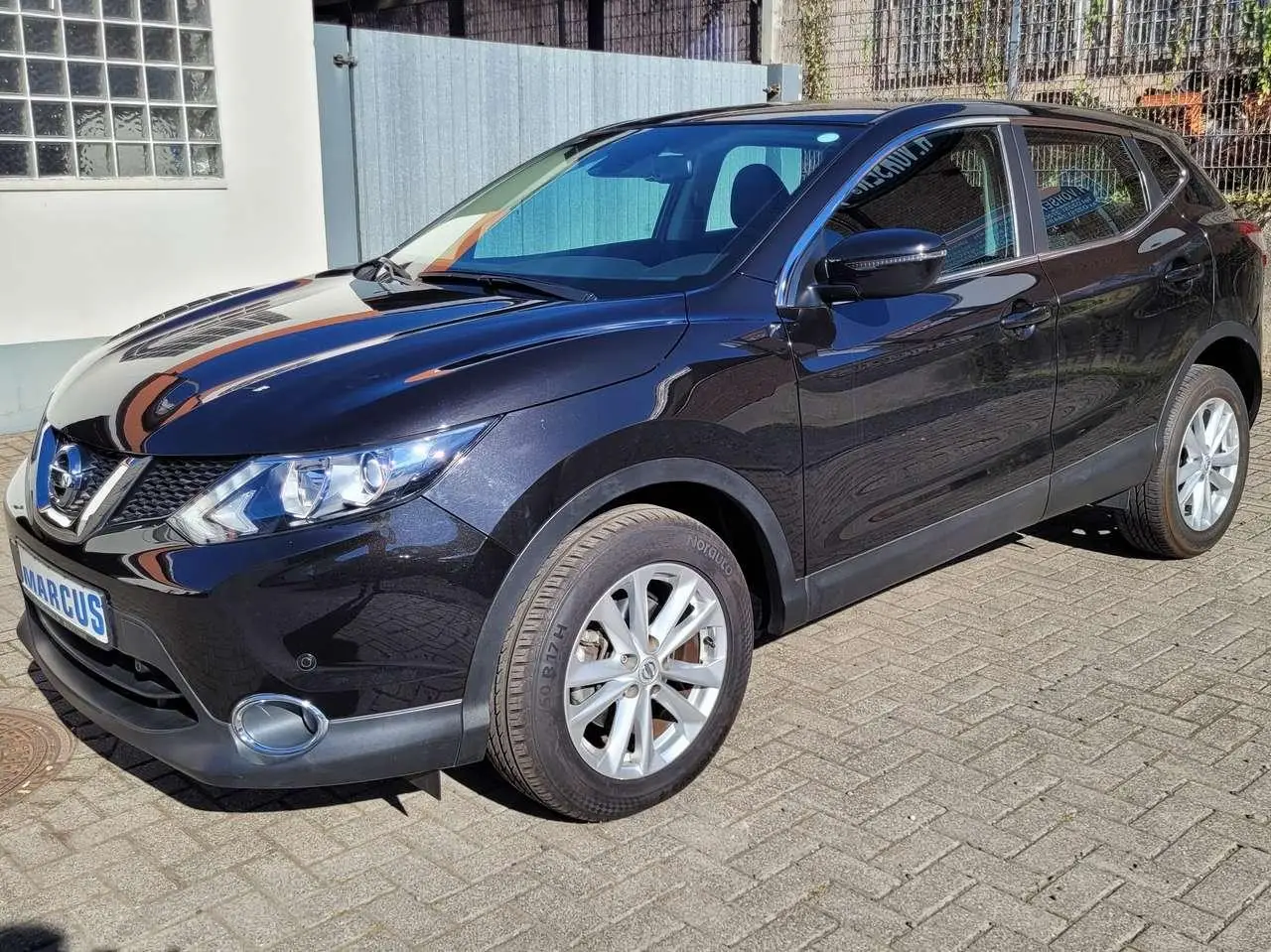 Photo 1 : Nissan Qashqai 2017 Petrol