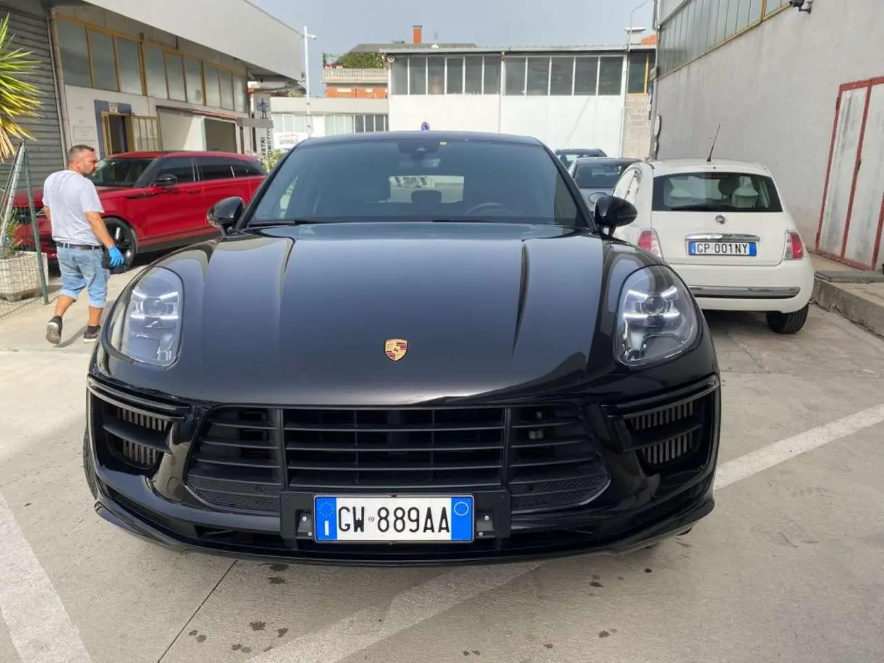 Photo 1 : Porsche Macan 2021 Essence