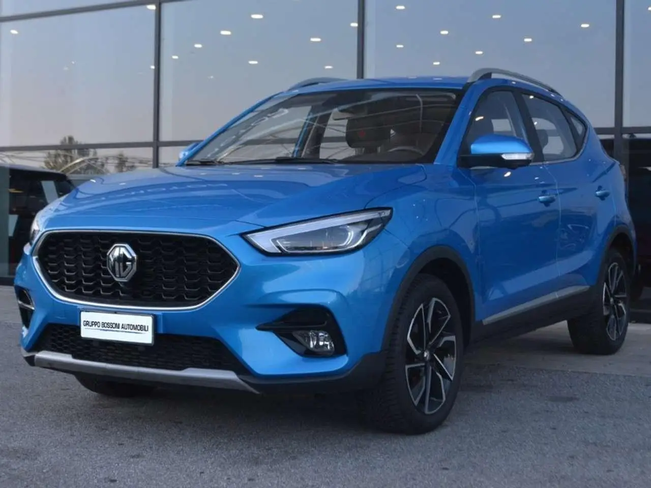 Photo 1 : Mg Zs 2022 Essence