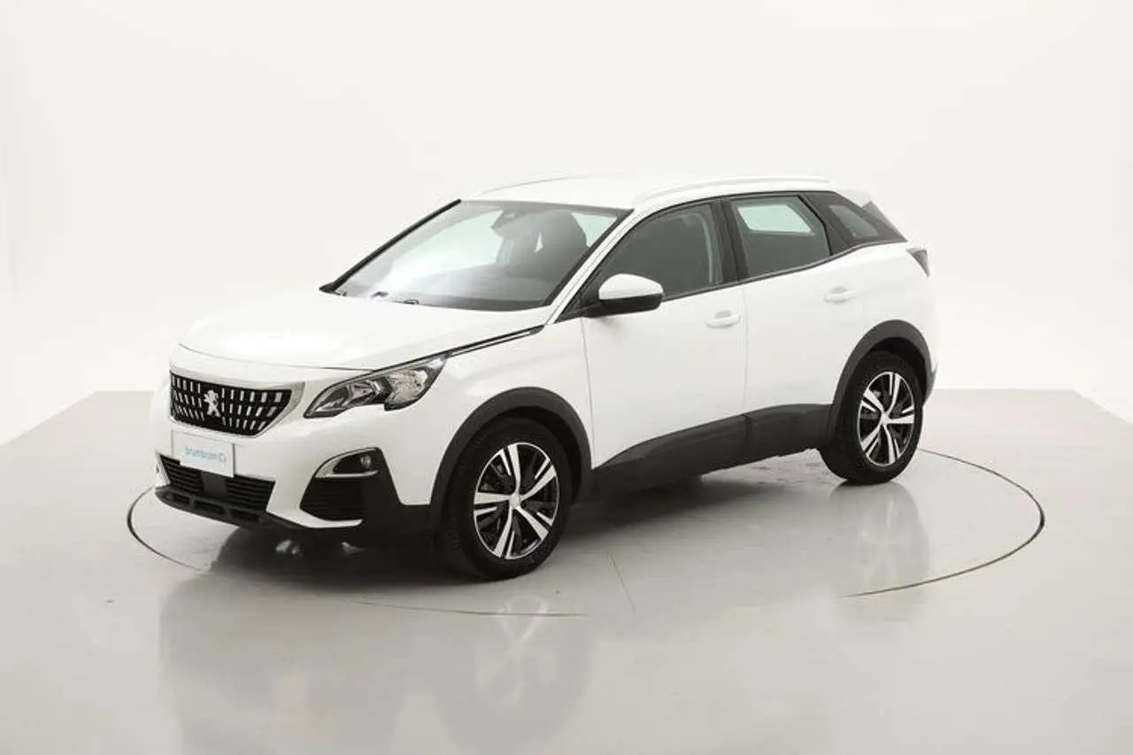 Photo 1 : Peugeot 3008 2020 Diesel