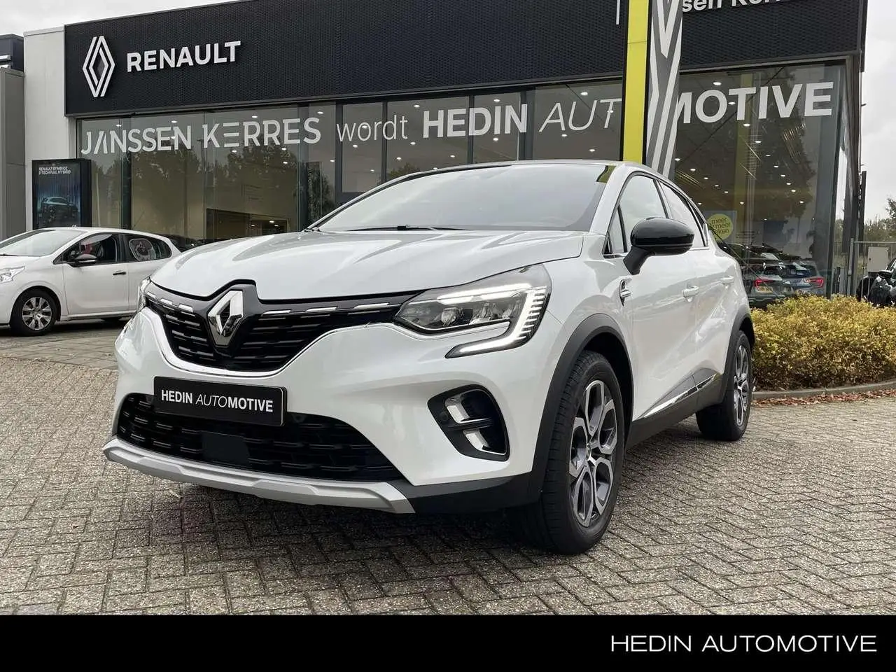 Photo 1 : Renault Captur 2024 Essence