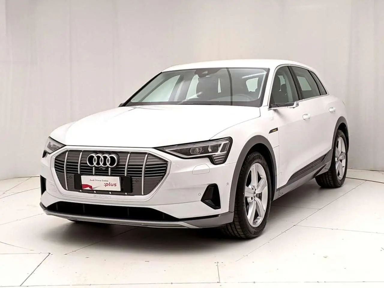 Photo 1 : Audi E-tron 2020 Électrique