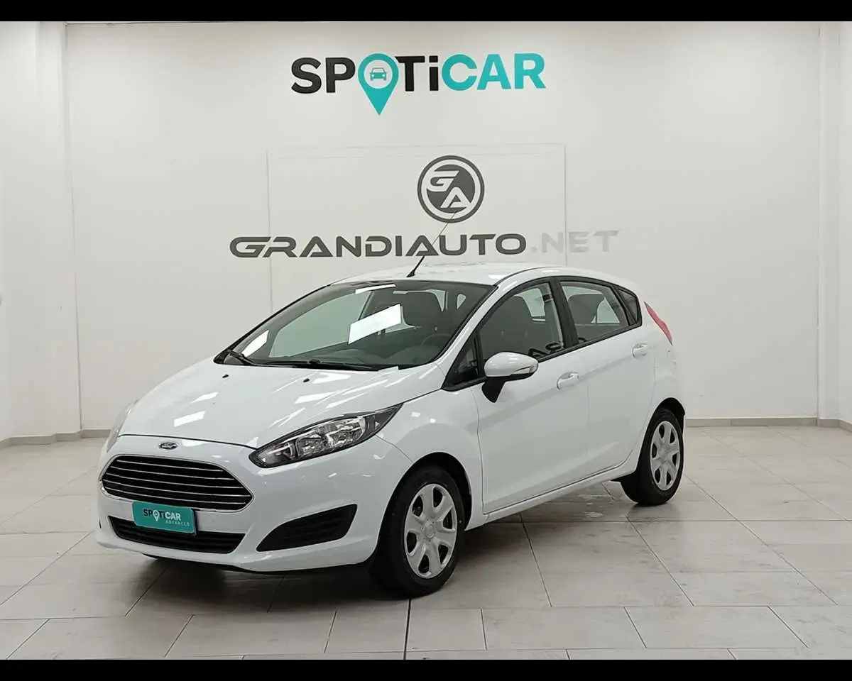 Photo 1 : Ford Fiesta 2015 Petrol