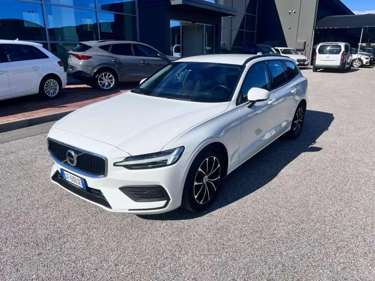 Photo 1 : Volvo V60 2021 Diesel