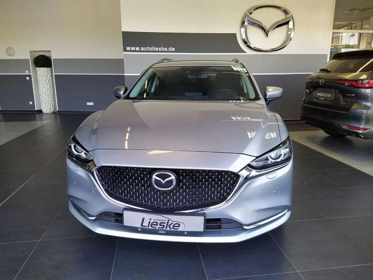 Photo 1 : Mazda 6 2019 Petrol