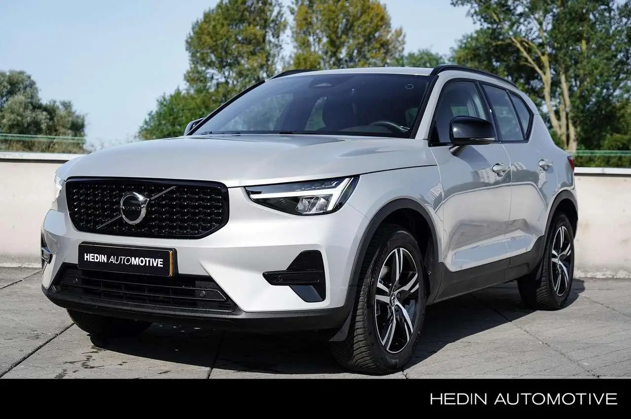 Photo 1 : Volvo Xc40 2024 Hybrid