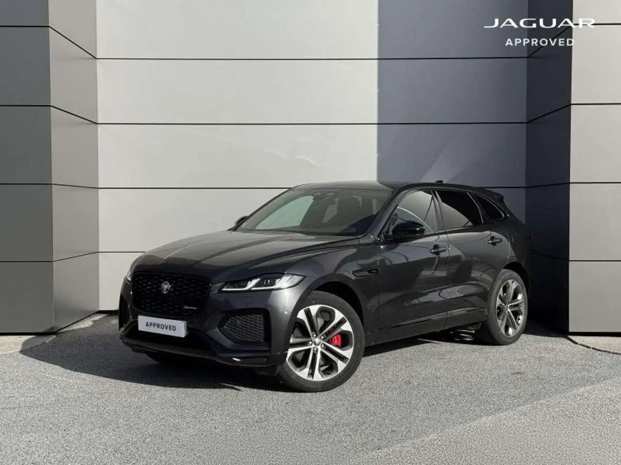 Photo 1 : Jaguar F-pace 2023 Autres